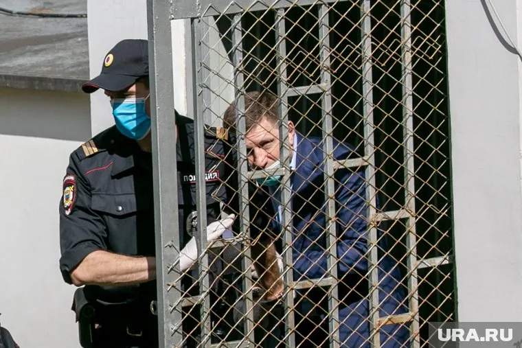 Сергей Фургал за решеткой планирует написать стихи о Дальнем Востоке.