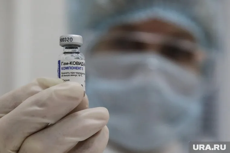 Павел Креков сообщил, что в Свердловскую область доставят 70 тысяч доз вакцины