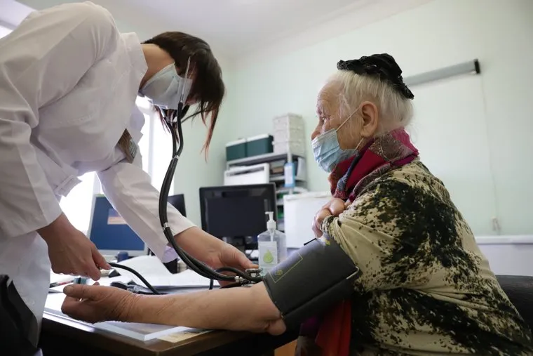 Вакцинация ветеранов вторым компонентом вакцины "Гам-КОВИД-Вак" ("Спутник V"). Екатеринбург