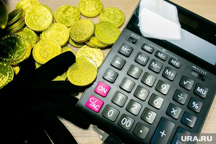 Пермяк продал золотые монеты знакомого, а деньги оставил себе