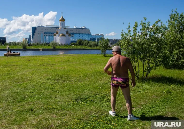 Пермяк удивил жителей Левшино своим поведением