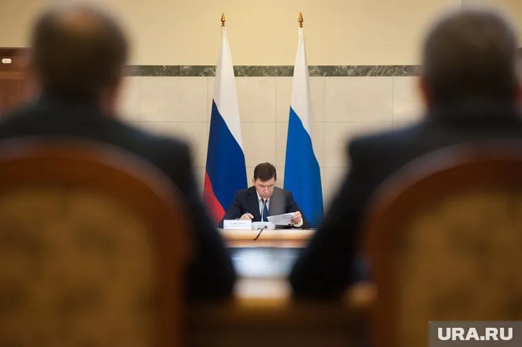 Губернатор подчеркнул, что решать вопрос о переименовании нужно через референдум