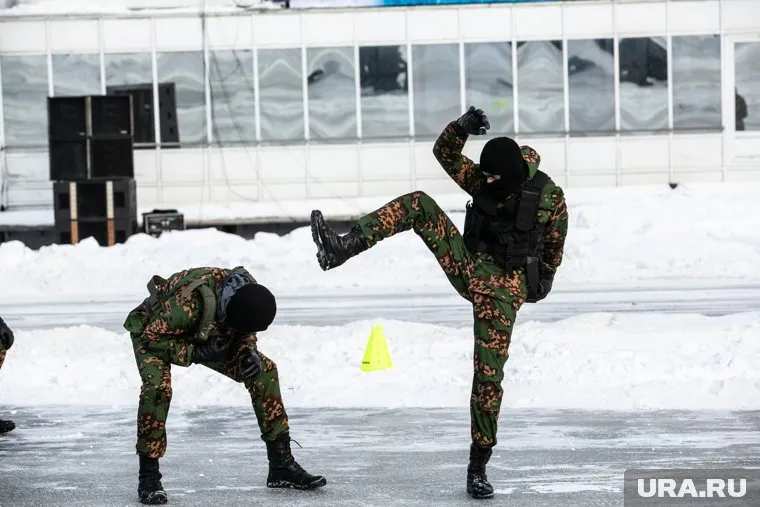 На празднике должны были демонстрироваться показательные выступления бойцов спецподразделений