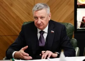 Летающая бомба и сатиричная критика: сенатор Муратов пригрозил врагу и раскрыл, почему восхищается Матвиенко 