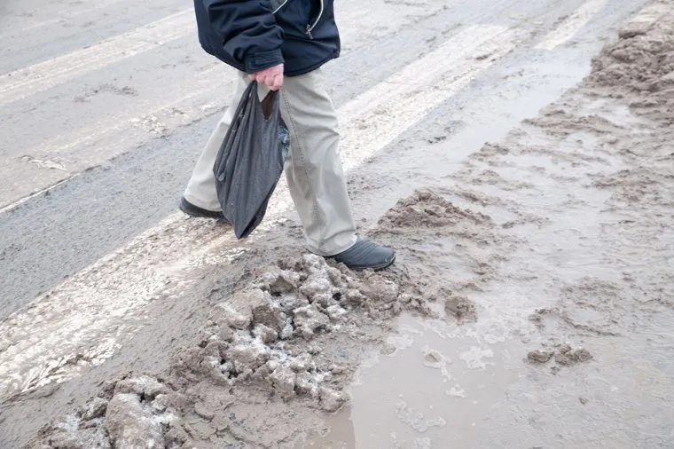 Снег в городе. Тюмень
