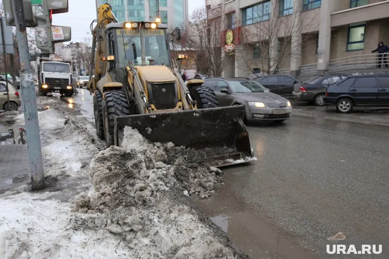 За наезд бульдозера югорчанин отсудил более полумиллиона рублей