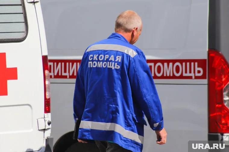 Упавшую школьницу увезли в больницу Красного креста