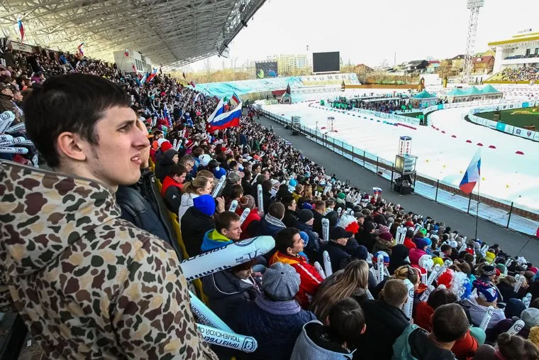 Биатлон. Гонка чемпионов и Приз губернатора Тюменской области - 2016. Тюмень, биатлон, зрители