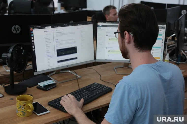 Иностранные IT-специалисты заражают компьютеры российских программистов вредоносными ПО