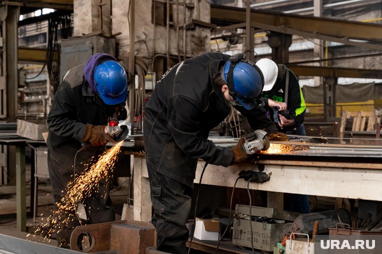 В Кургане ищут виновных в двух несчастных случаях на автобусном заводе