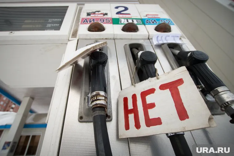 Антипинский НПЗ остался без нефти