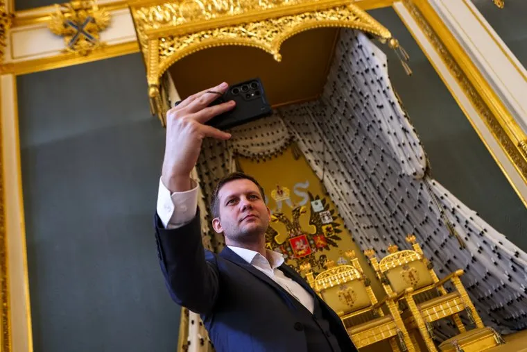 Сбор доверенных лиц штаба кандидата в президенты с президентом России Владимиром Путиным. Москва