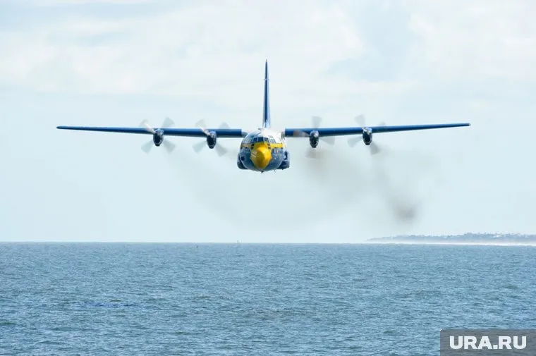 Младший брат самолетов уверенно чувствует себя и на обычной дороге