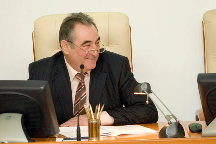 Совещание у губернатораздание правительства области Курган