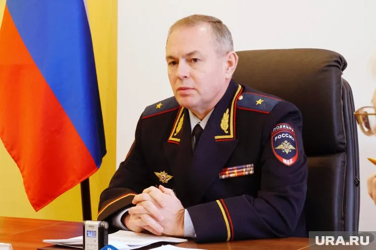 Дмитрий Свинов встретил отряд курганских полицейских в Волгограде, где назначен на вторую должность