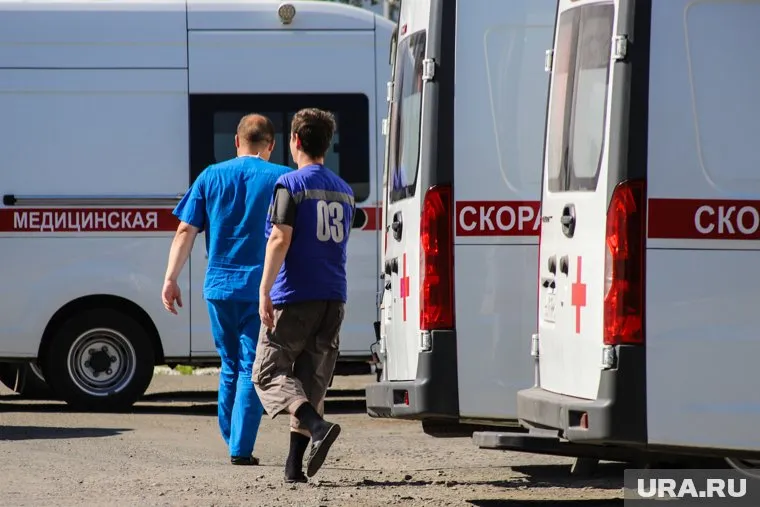 Выходить на смены не по графику приходится из-за роста числа больных