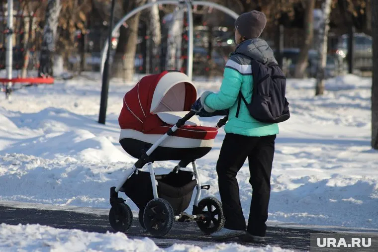 Власти ХМАО одобрили выплаты молодым матерям за первого ребенка