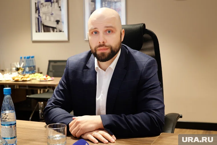 Анатолий Ягленко рассказал о новых направлениях в работе курганского фармзавода