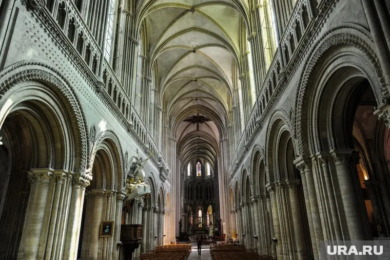 В Минкультуры РФ предложили помощь в восстановлении собора