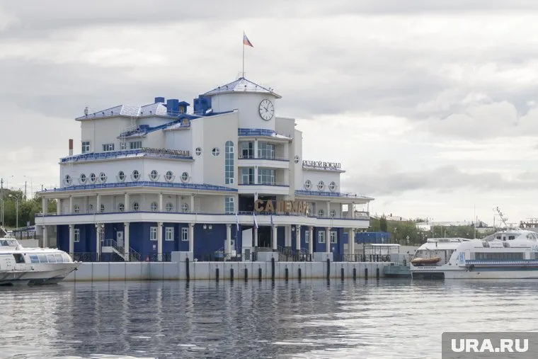 Речной вокзал был построен пять лет назад и уже требует ремонта