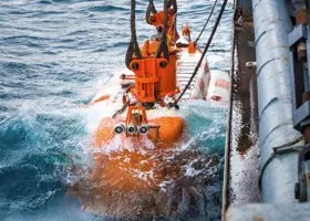 Режиссер «Титаника» планирует снять сериал о затонувшем «Титане»