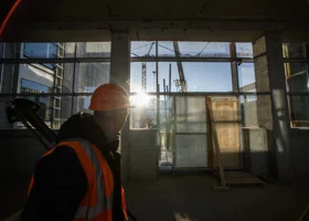 В ЯНАО заканчивают строительство «Факел-арены»