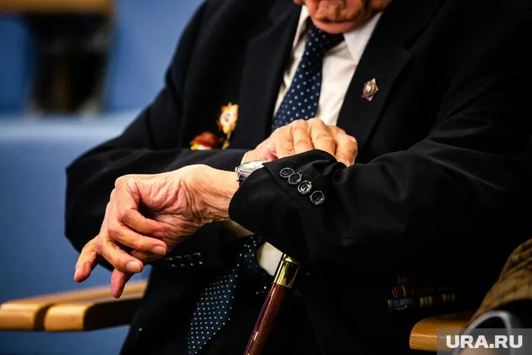 Прогулки пенсионеров ограничивать не будут