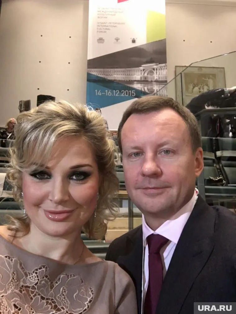 Мария Максакова стала владелицей квартир и коттеджа Дениса Вороненкова