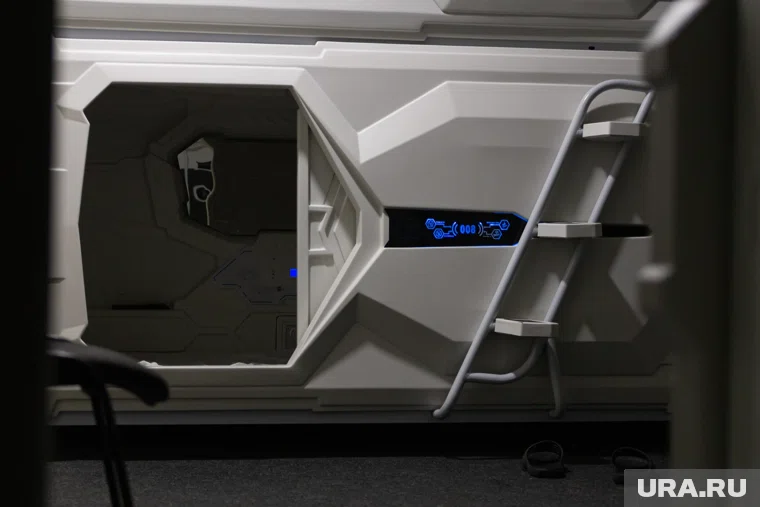 В гостинице оборудовано 32 капсулы с полным набором удобств