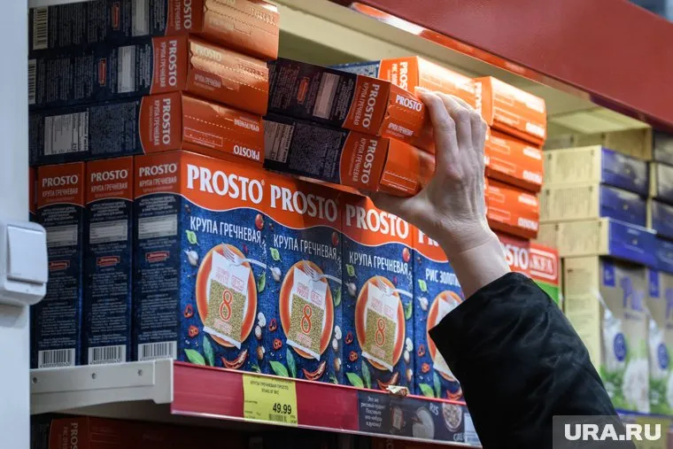 Из-за спекуляций цена на гречку взлетела до 100 рублей