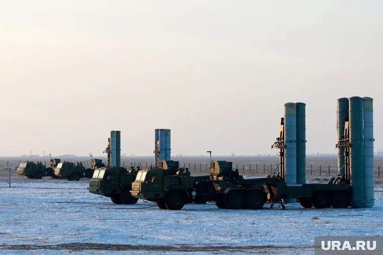 Российские С-400 могут помешать Израилю напасть на Иран, сообщает Bloomberg