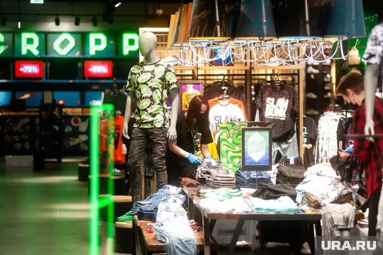 Закрытие розничной торговли убивает экономику