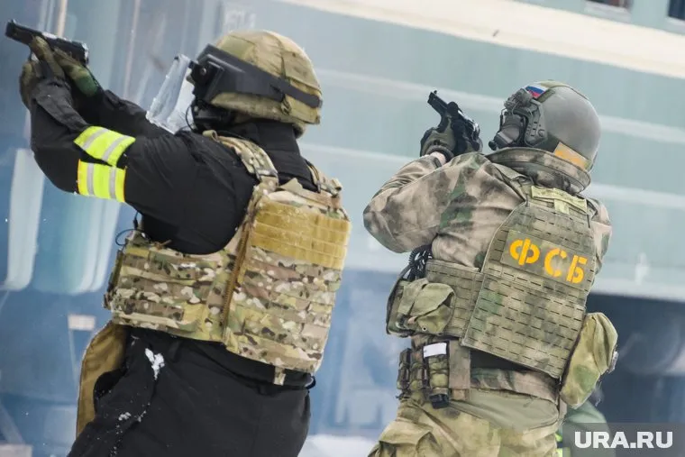 Двое исламистов оказали сопротивление при задержании, уточнили в ФСБ