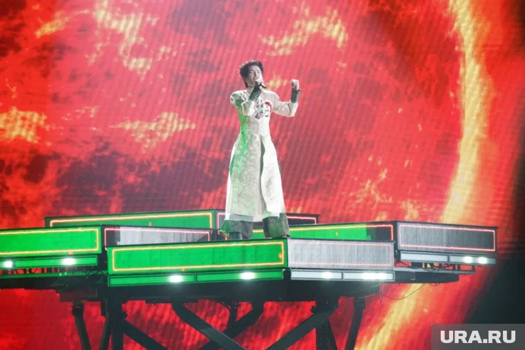 На «Интервидении» победил певец из Вьетнама Дык Фук