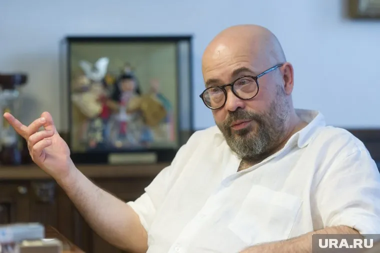 Артем Биков занимается вопросами энергетики без малого 20 лет