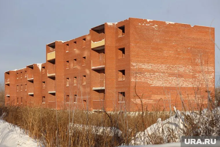 В Кургане обсуждают снос долгостроя по улице Аргентовского, 125