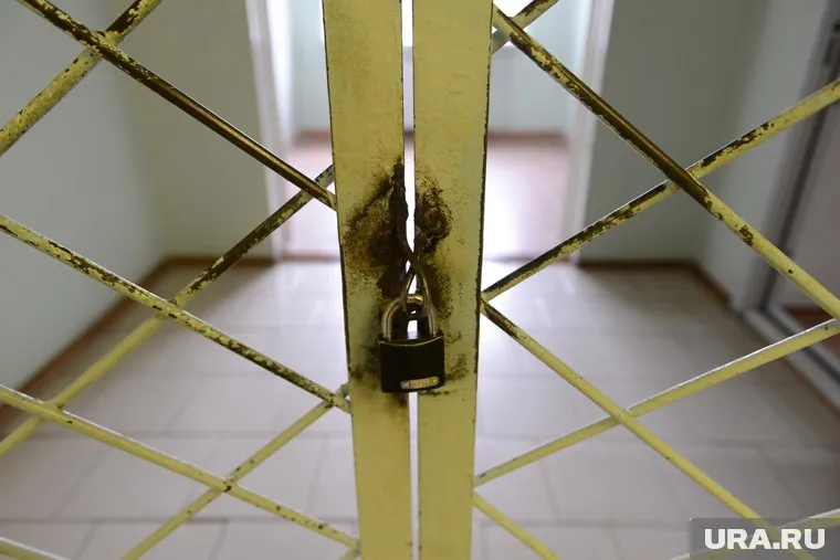 Житель Салехарда, напавший на квартиранта с топором, нуждается в медицинской помощи