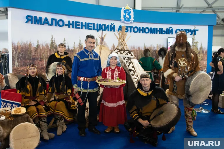 Вся пища с новогоднего стола ненцев обязательно должна быть съедена