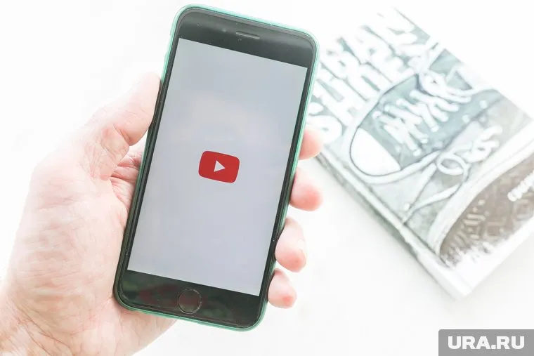 Youtube-канал Александра Парадеева имеет 1,8 млн подписчиков