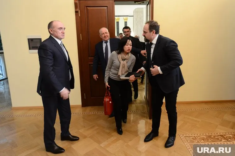 Борис Дубровский (слева) пока не согласовал кандидатуру своего человека с Сергеем Донским (справа)