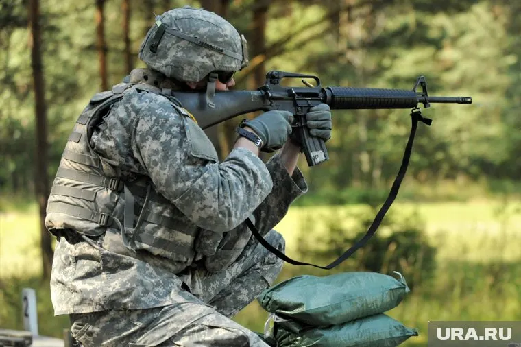 Американские военные уже присутствуют на Украине, но тайно, считает Фил Джиральди