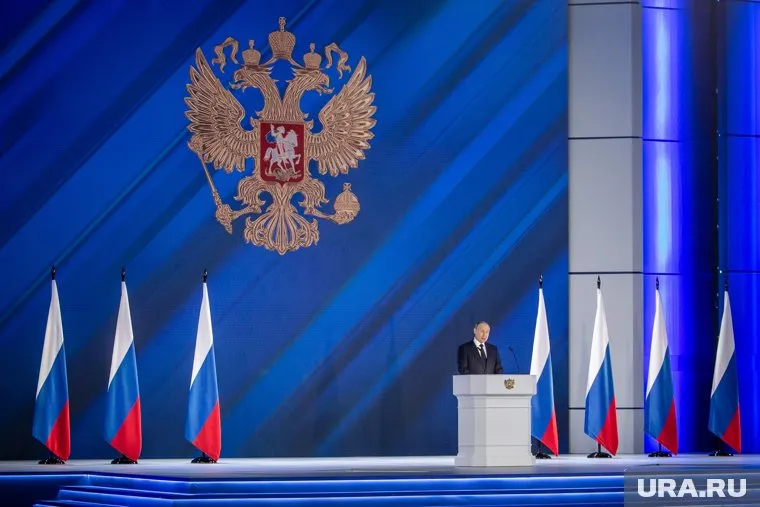 Президент требует от правительства РФ усилить контроль за оборотом оружия