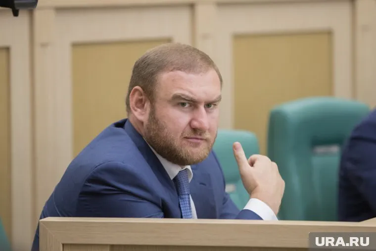 Причины задержания уточняются