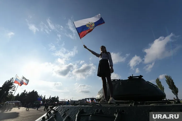 Флаг убрали из-за переезда администрации