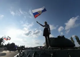 Власти Херсона объяснили отсутствие российского флага в центре города