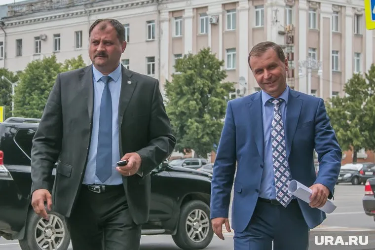 Сергею Руденко (слева) и Андрею Потапову, возможно, придется делить между собой единственное кресло