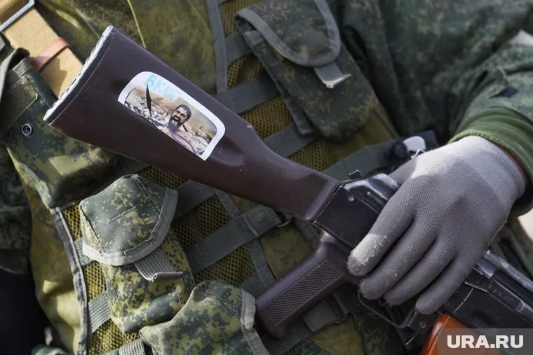 Националисты открыли огонь по сдающимся военнослужащим ВСУ