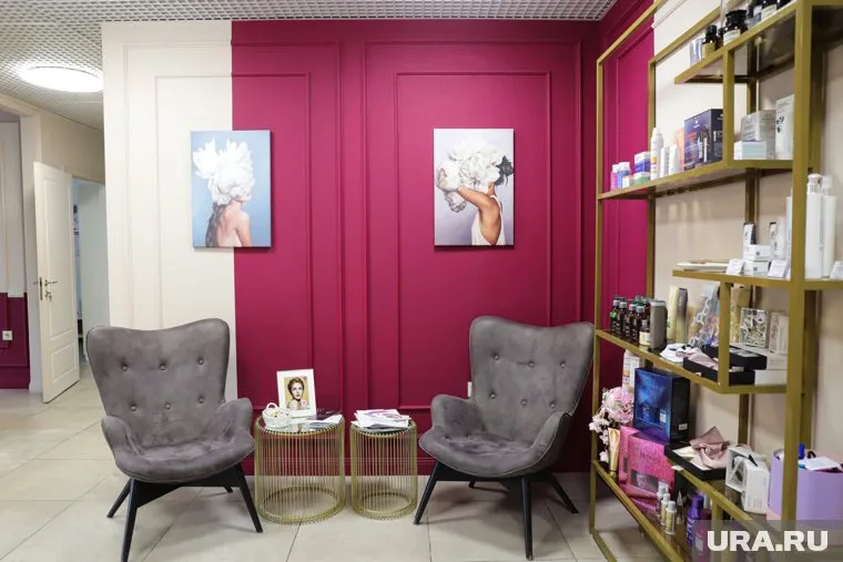 В поселке Пангоды при поддержке властей открылся косметический салон