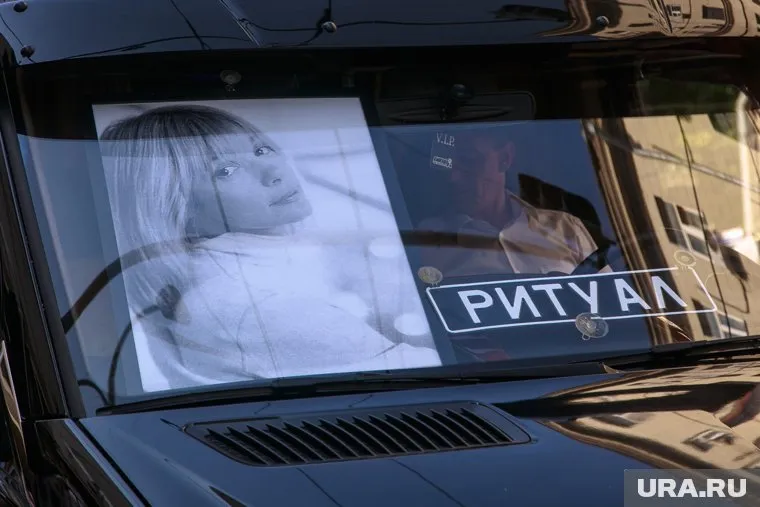 Актриса Вера Глаголева похоронена в Москве на Троекуровском кладбище