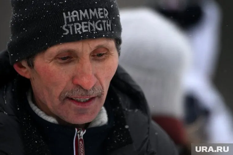 После инцидента отец олимпийского чемпиона был вынужден переехать вместе с семьей